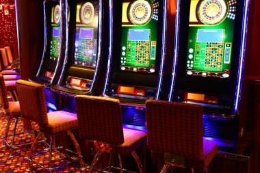 Live-dealer roulette and baccarat spins Live casino roulette spin history